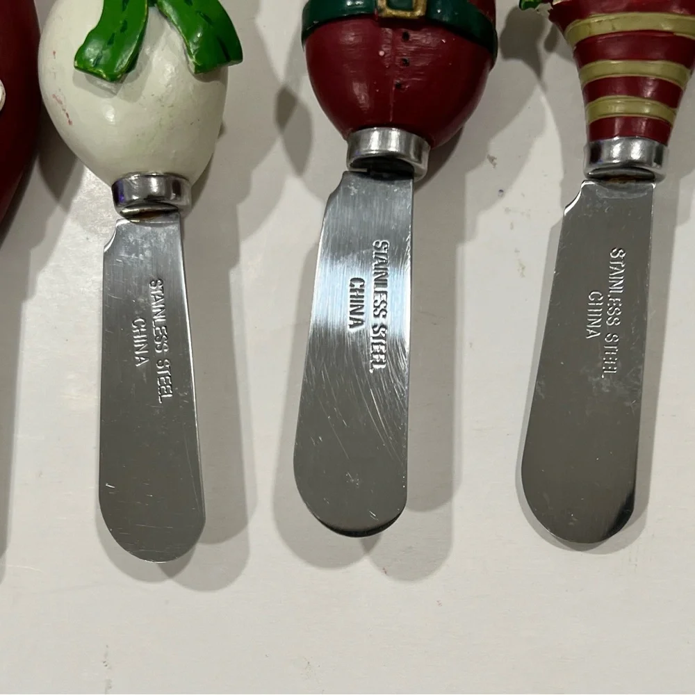 VTG Christmas Set Of 6 Butter/Cheese Spreaders Stainless Steel FlAWED